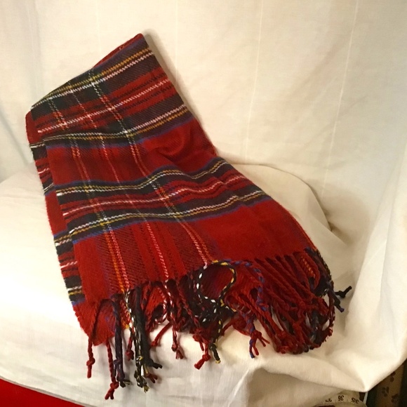 Aberombie & Fitch Beautiful Red Plaid Scarf 21" W x 84" L - Picture 1 of 4